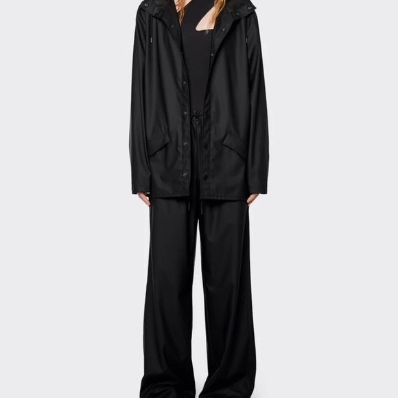 RAINS unisex Black Raincoat - Picture 3 of 4